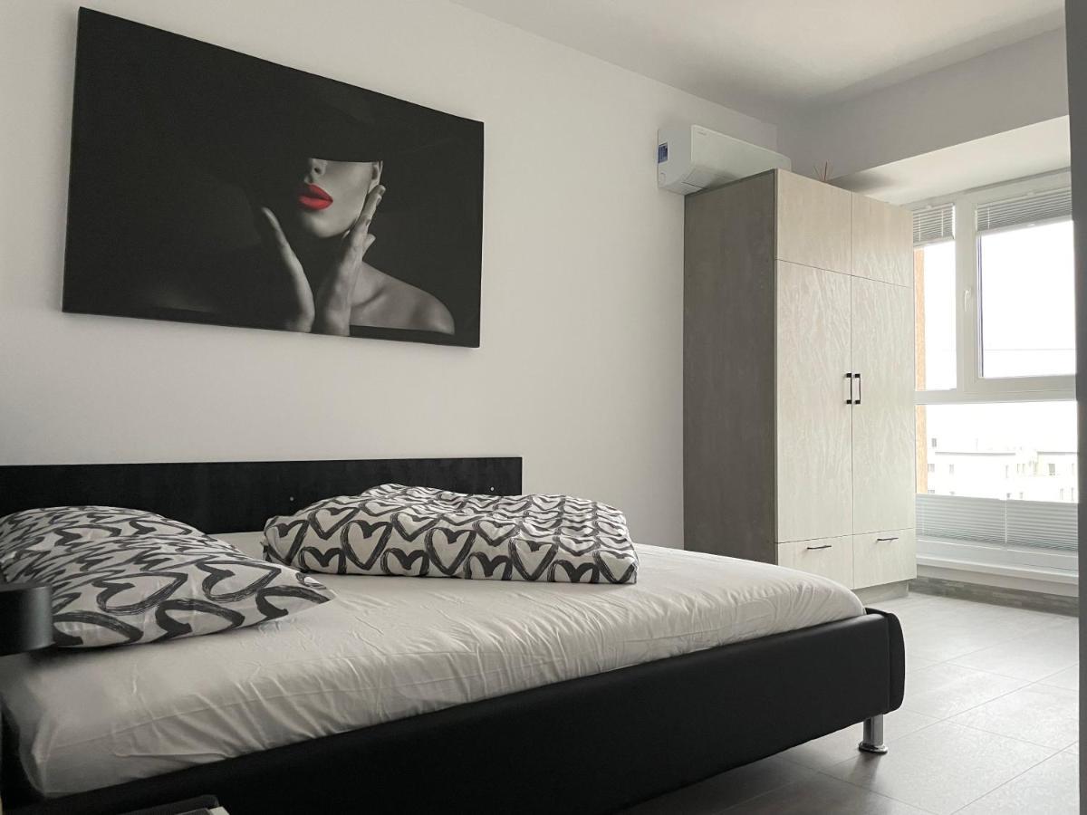 Beautiful Penthouse Lakeview W18 Bukarest Kültér fotó